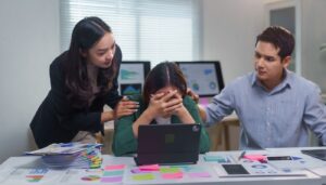 Read more about the article The End of Freshers? How AI is Killing the Entry-Level Job